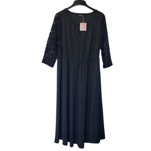 NWT BloomChic Black Dress with Lace Sleeves Size US 14-16